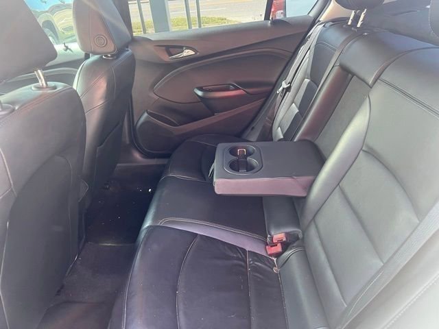 Used 2018 Chevrolet Cruze Premier FWD image 7