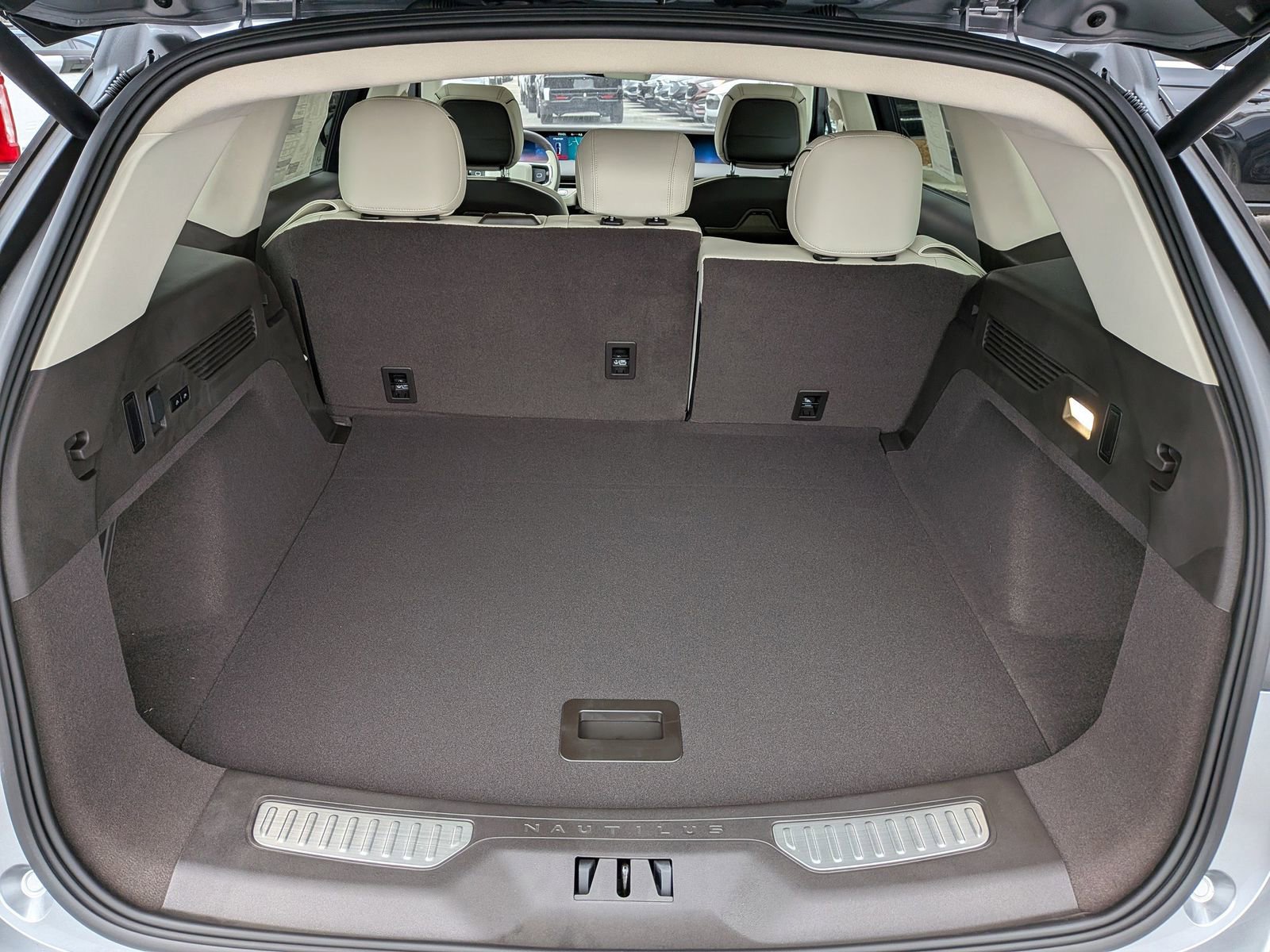 New 2026 Lincoln Nautilus Black Label image 15