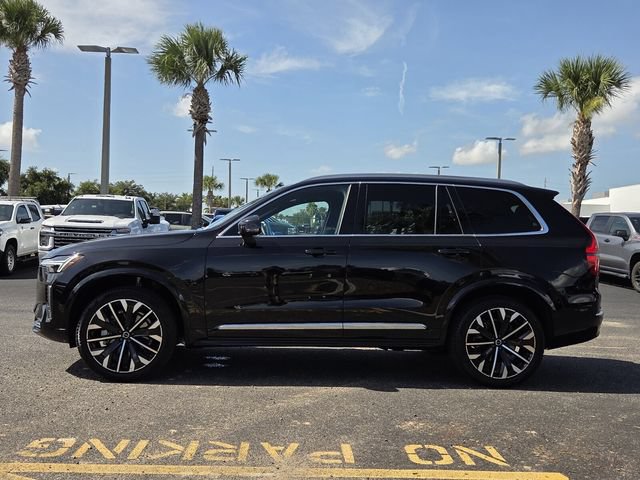 Used 2025 Volvo XC90 B5 Core AWD/4WD image 3