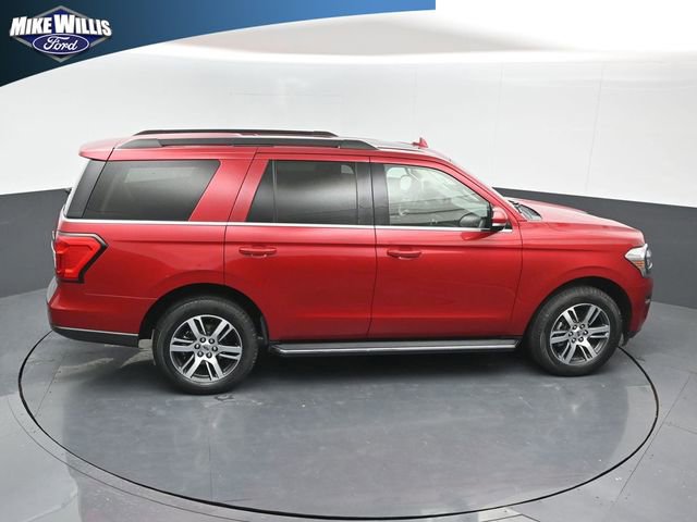 Used 2022 Ford Expedition XLT image 16