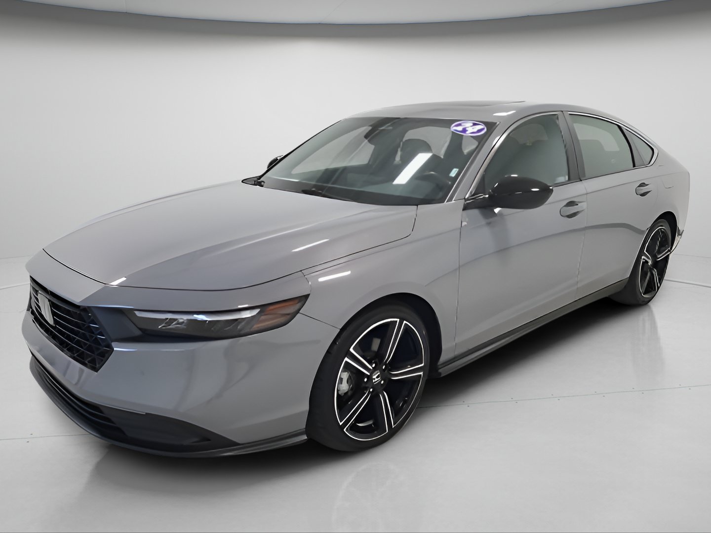 Used 2024 Honda Accord Sport image 3