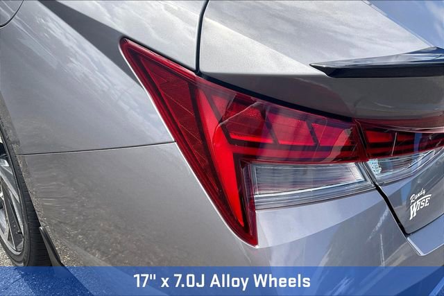 New 2025 Hyundai Elantra SEL image 27