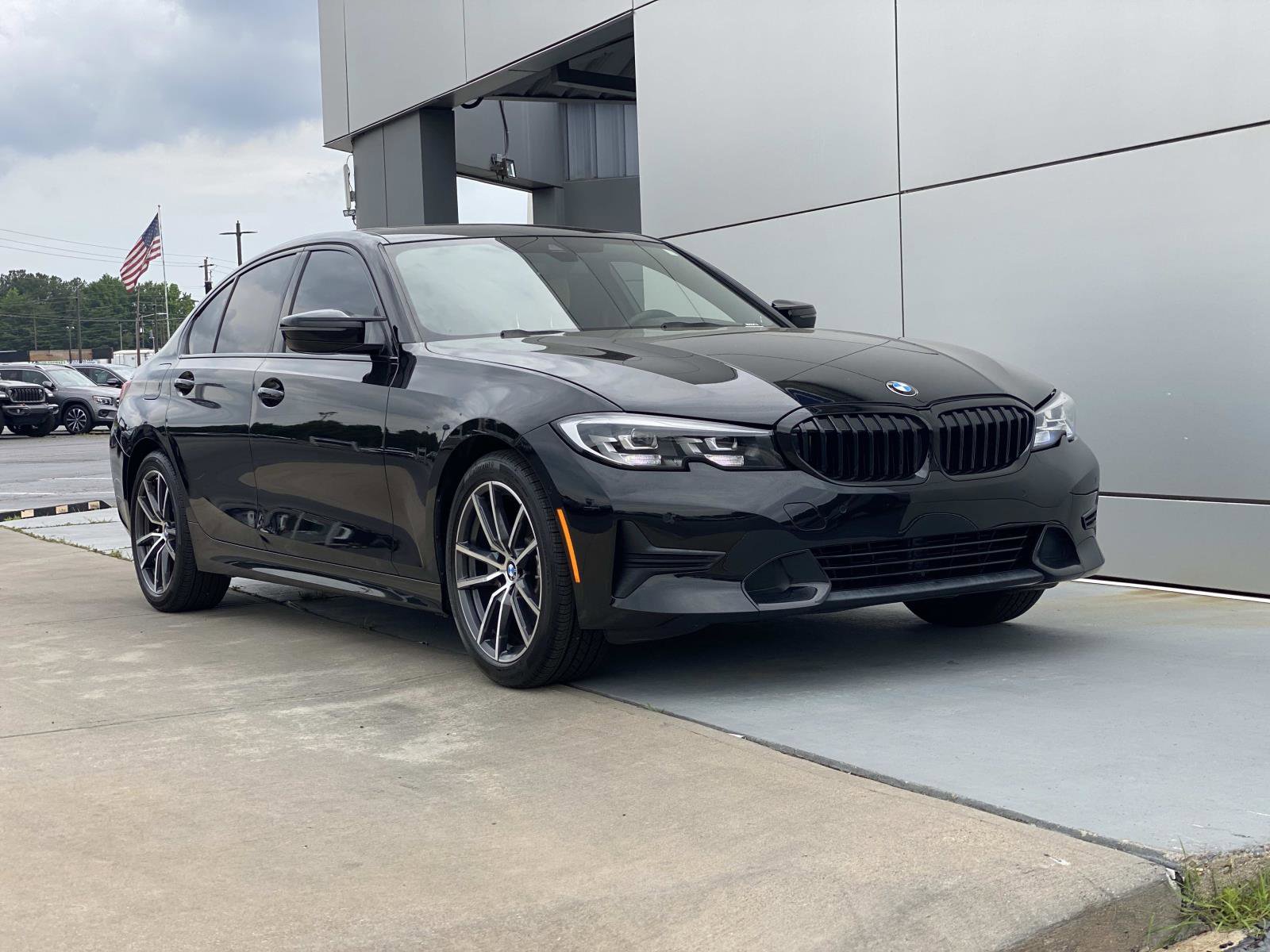 Used 2020 BMW 330i Sedan RWD image 2