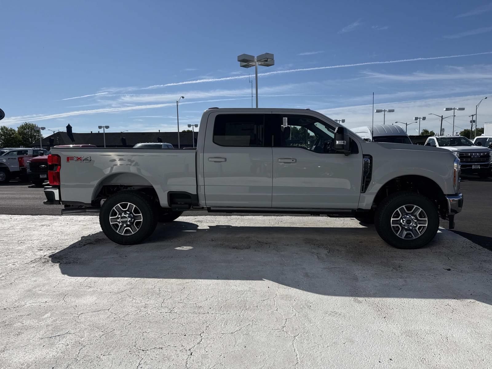 New 2026 Ford F250 Lariat w/ FX4 Off-Road Package AWD/4WD image 2