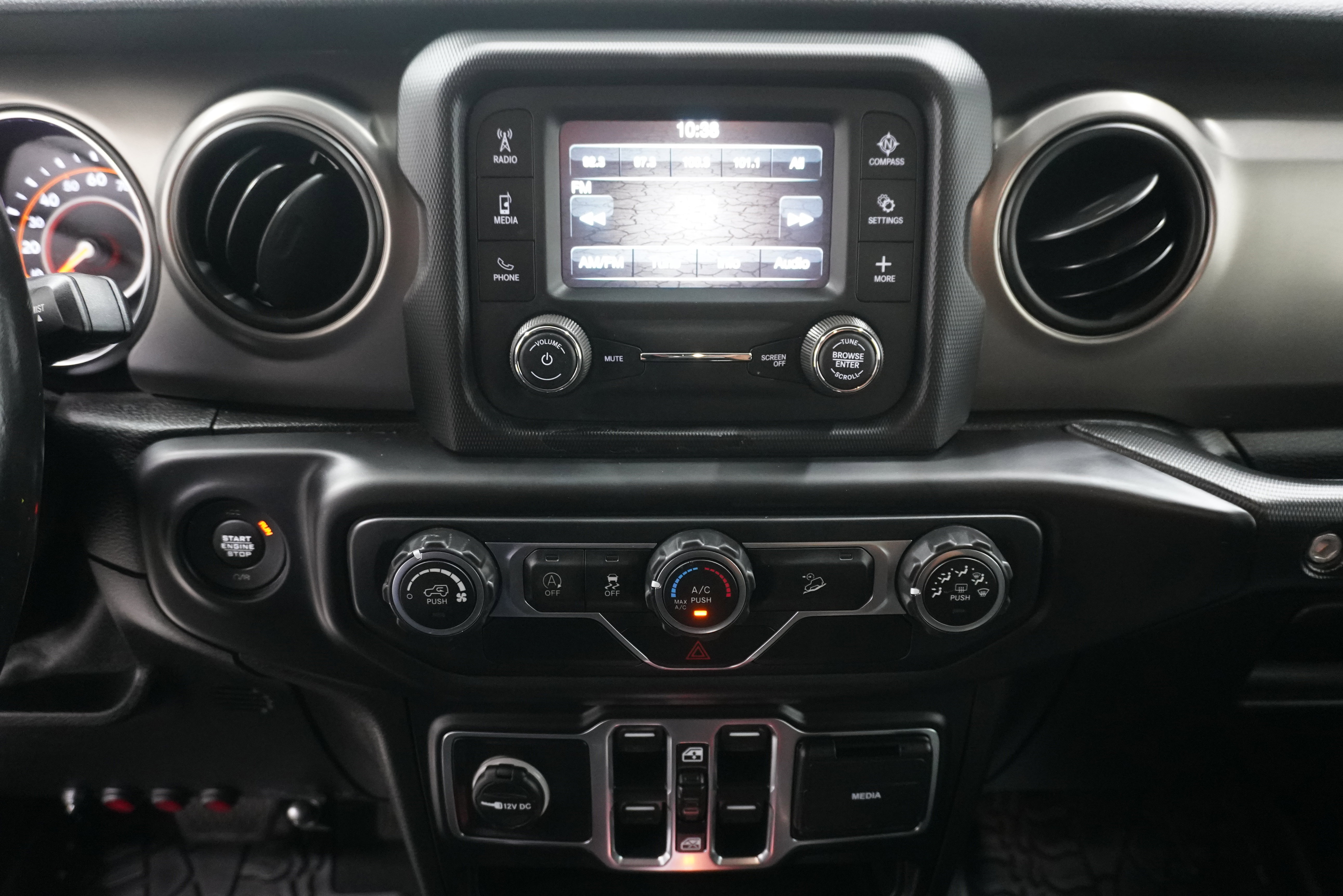 Used 2019 Jeep Wrangler Unlimited Sport S image 19