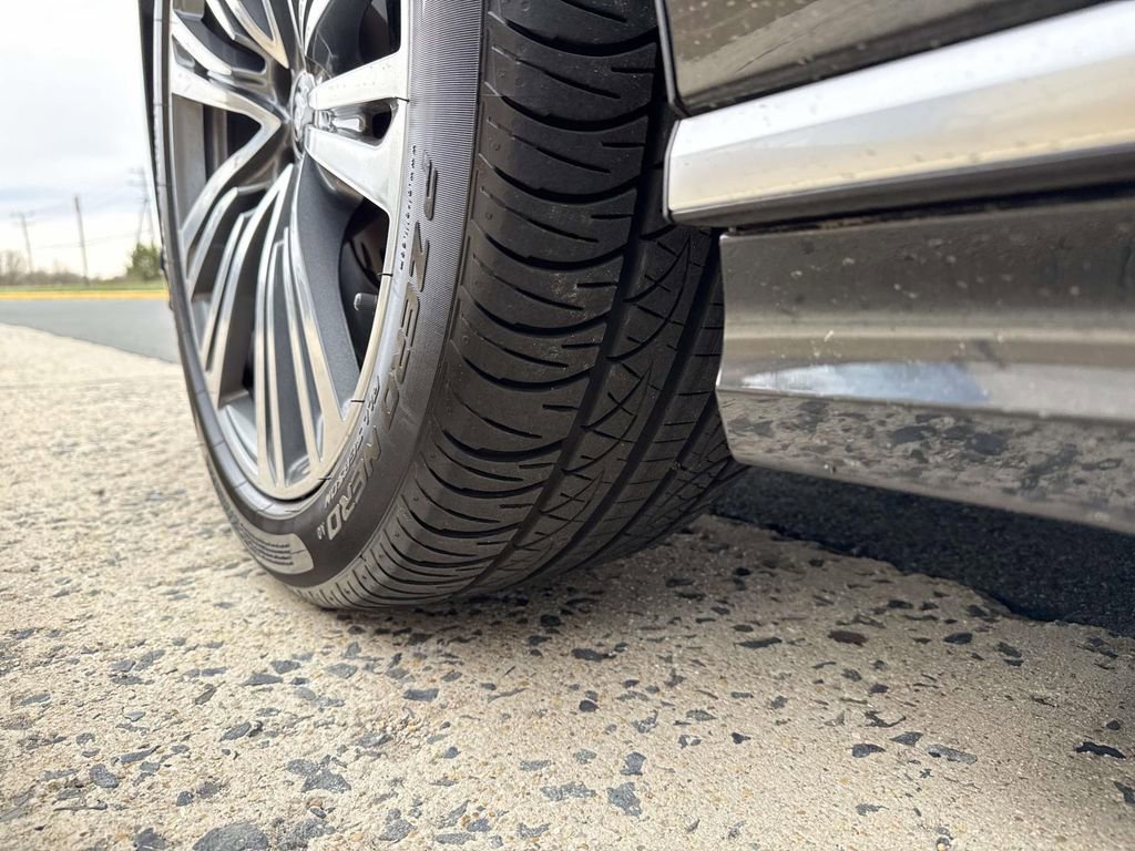 Used 2021 Audi A8 L 4.0T w/ Executive Plus Package image 18