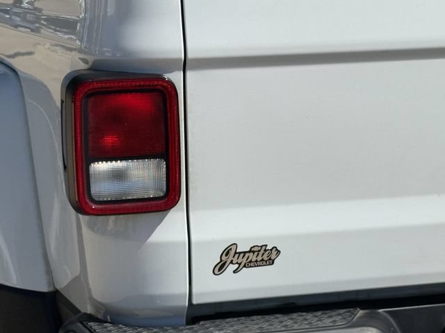 Used 2025 Jeep Gladiator Sport AWD/4WD image 7
