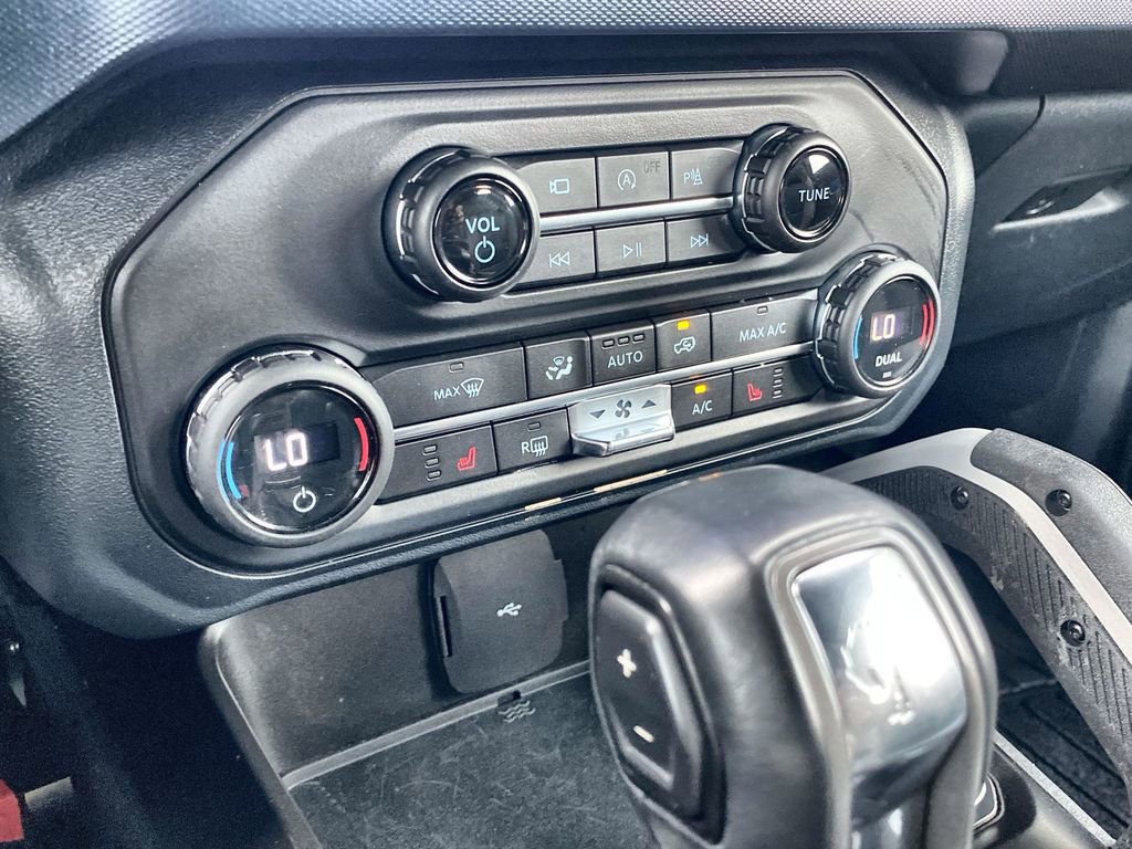 Used 2021 Ford Bronco Outer Banks image 18