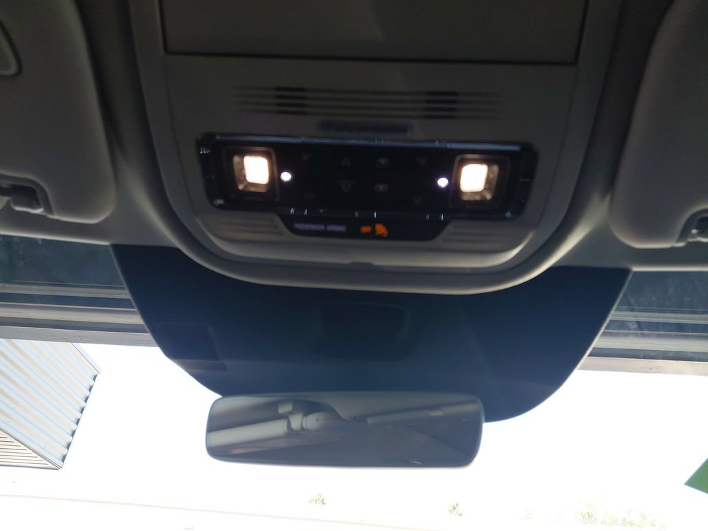 New 2026 Lincoln Aviator AWD image 21