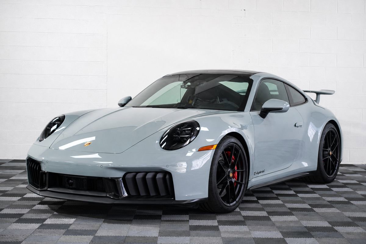 Used 2026 Porsche 911 Carrera GTS RWD image 1