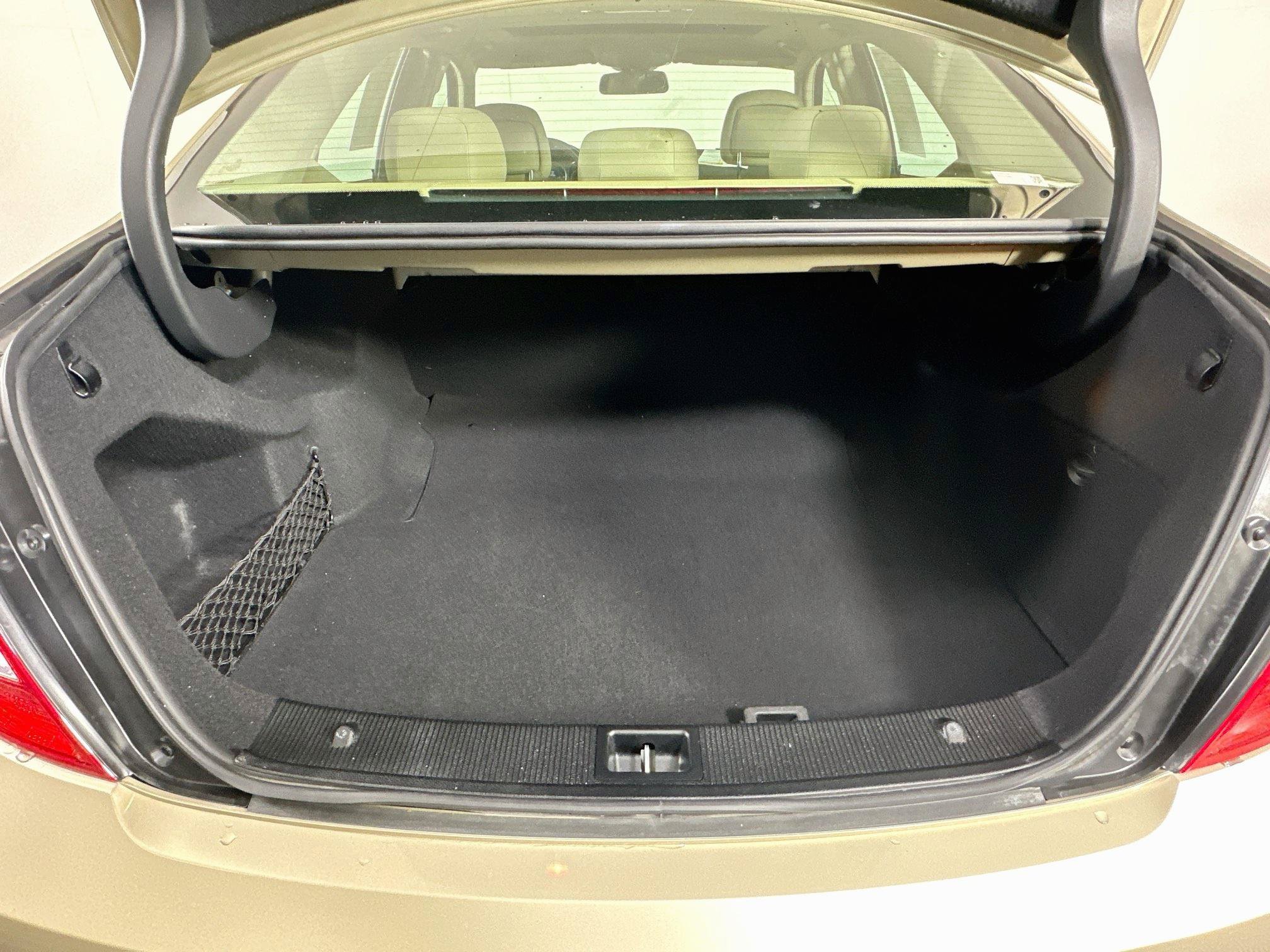 Used 2010 Mercedes-Benz C 300 4MATIC Sedan image 26