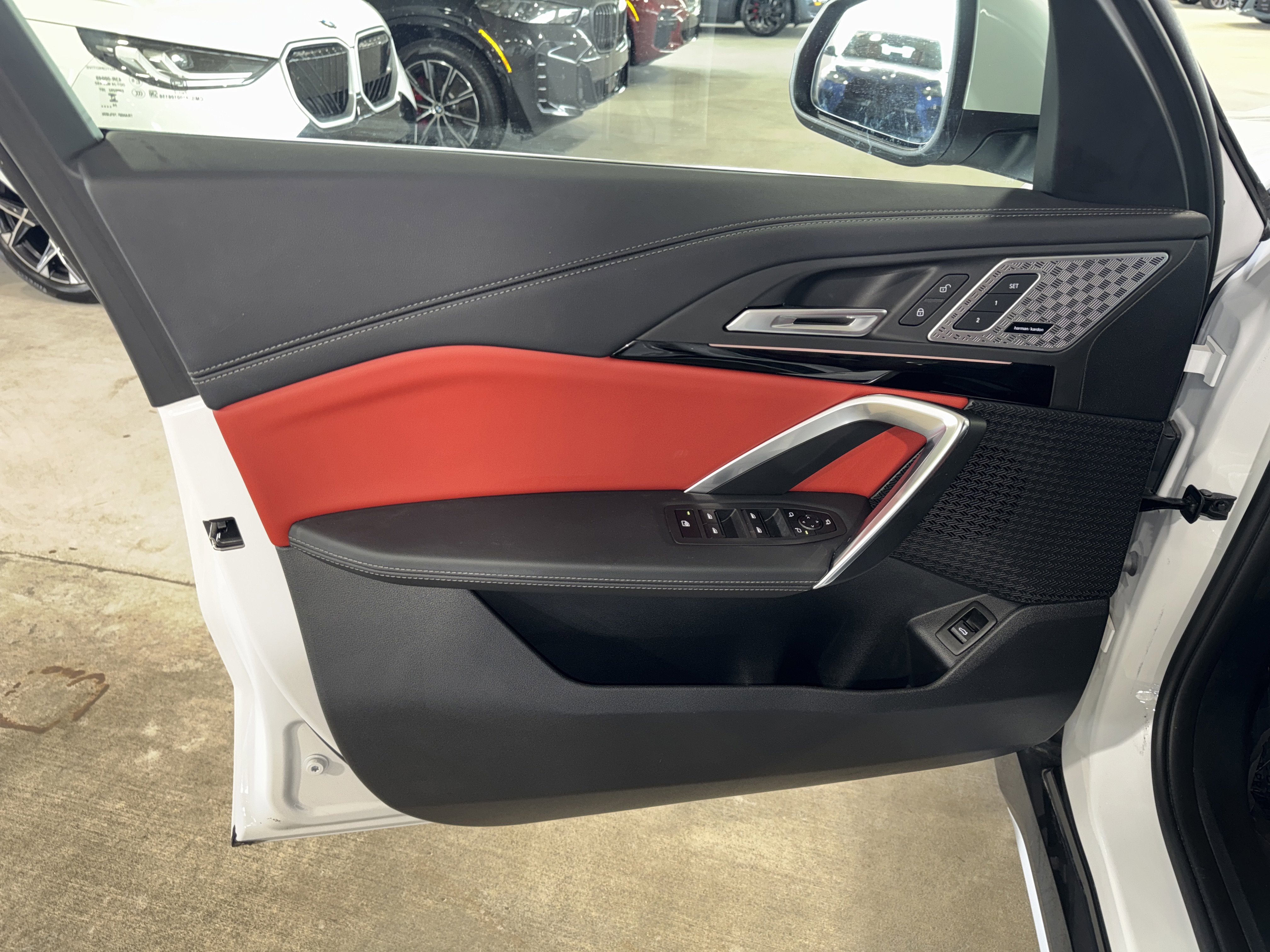 Certified 2025 BMW X1 xDrive28i w/ Premium Package image 17