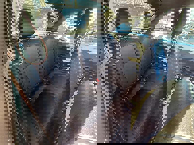 Used 2014 Volkswagen Beetle 2.5 image 17