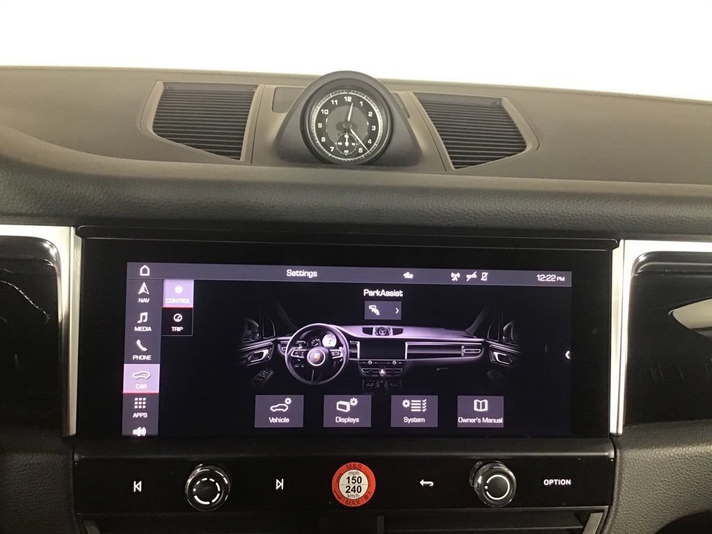 Certified 2023 Porsche Macan S AWD/4WD image 30