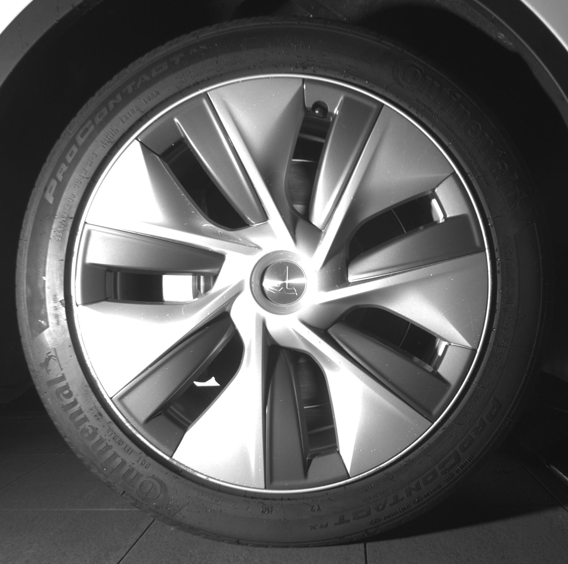 Used 2023 Tesla Model Y AWD image 12