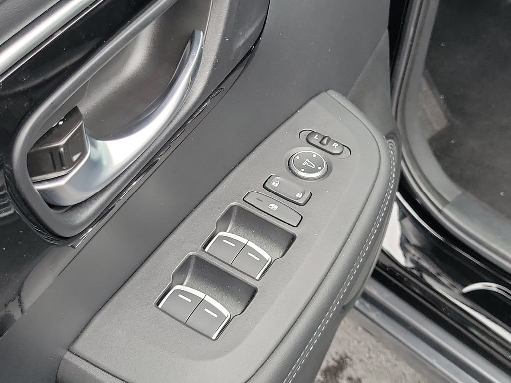 Certified 2025 Acura ADX FWD image 19