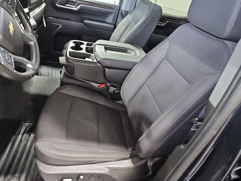 Used 2023 Chevrolet Silverado 1500 LT AWD/4WD image 14
