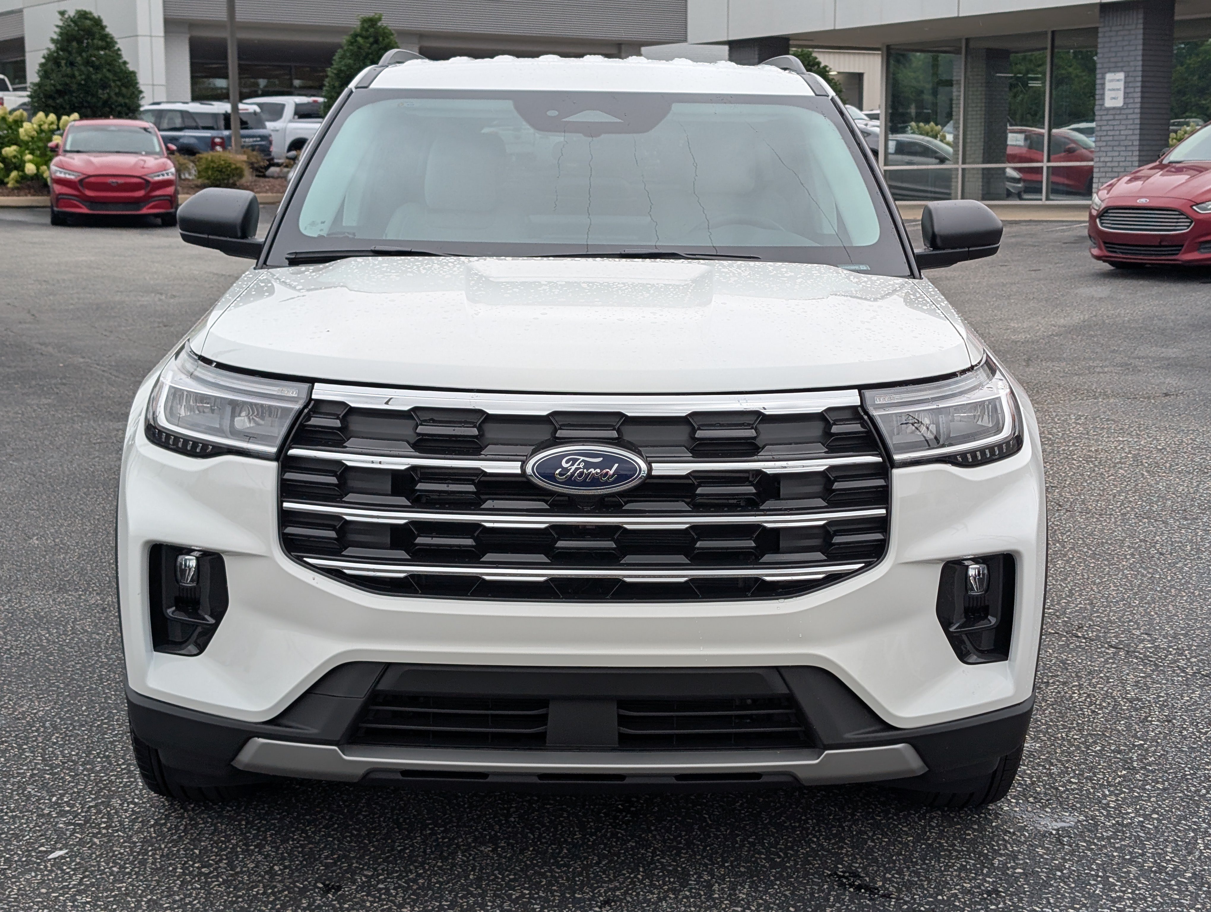 New 2026 Ford Explorer Active w/ Active Comfort Package AWD/4WD image 3