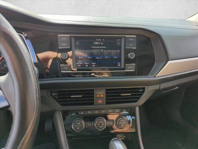 Used 2019 Volkswagen Jetta SE image 13