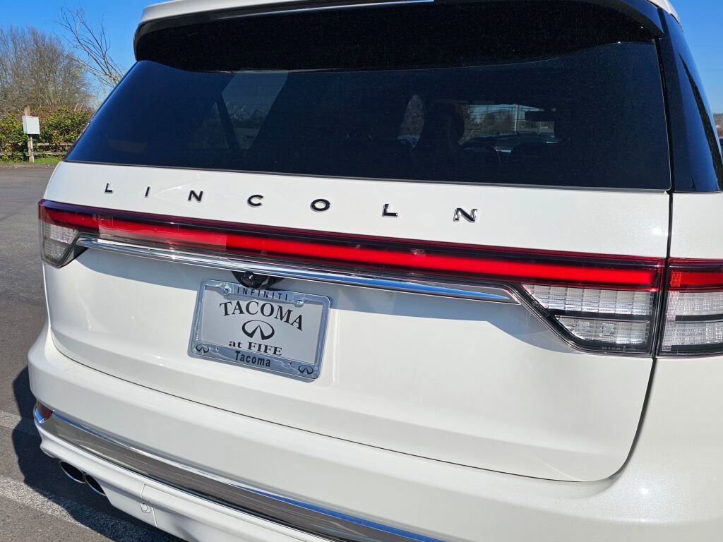 Used 2023 Lincoln Aviator Black Label Grand Touring w/ Class IV Trailer Tow Package image 18