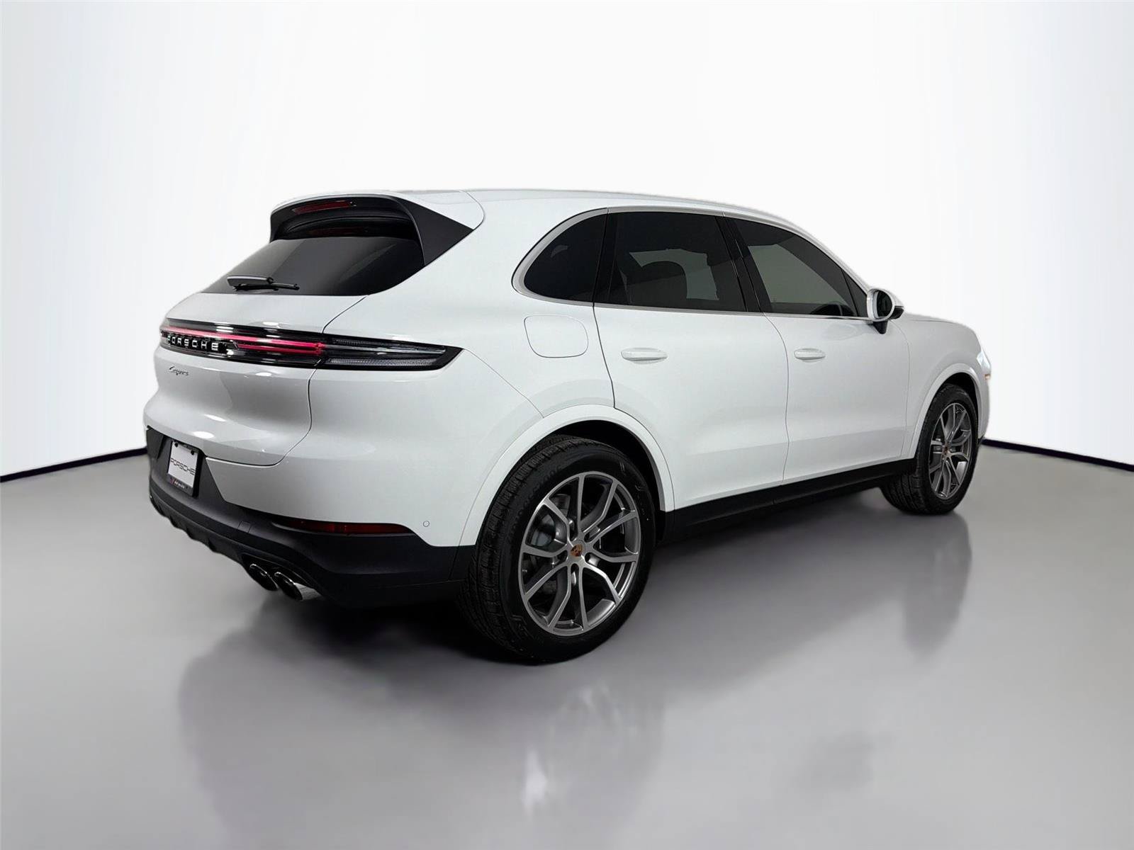 Certified 2026 Porsche Cayenne AWD/4WD image 7