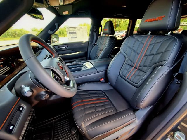 New 2026 Nissan Armada PRO-4X w/ Captain's Chari Seat Package AWD/4WD image 9