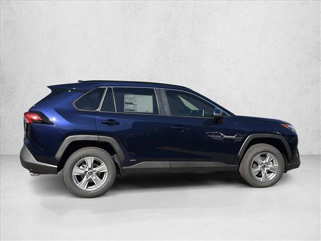 Used 2025 Toyota RAV4 XLE AWD/4WD image 4
