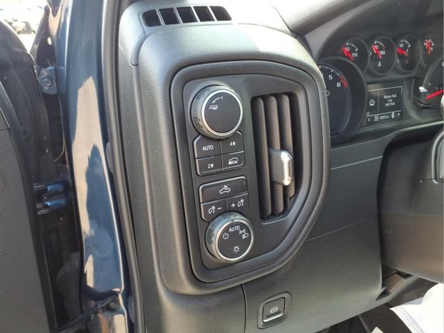 Used 2020 Chevrolet Silverado 1500 Custom w/ Custom Value Package AWD/4WD image 15