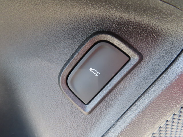 Certified 2025 Chevrolet Blazer EV RS AWD/4WD image 11