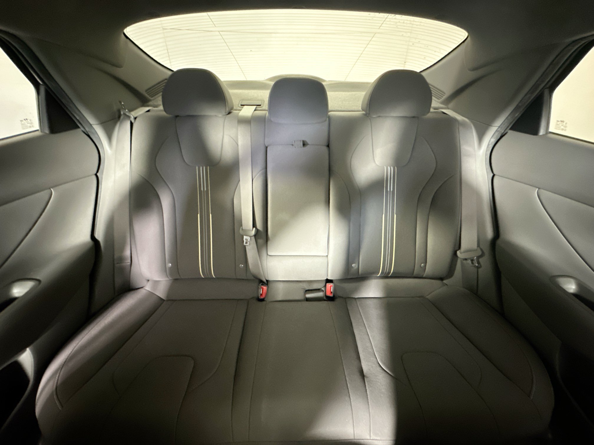 Used 2022 Hyundai Elantra SEL w/ Convenience + Premium Package FWD image 30