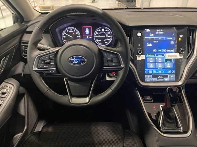 Certified 2025 Subaru Outback Premium AWD/4WD image 2