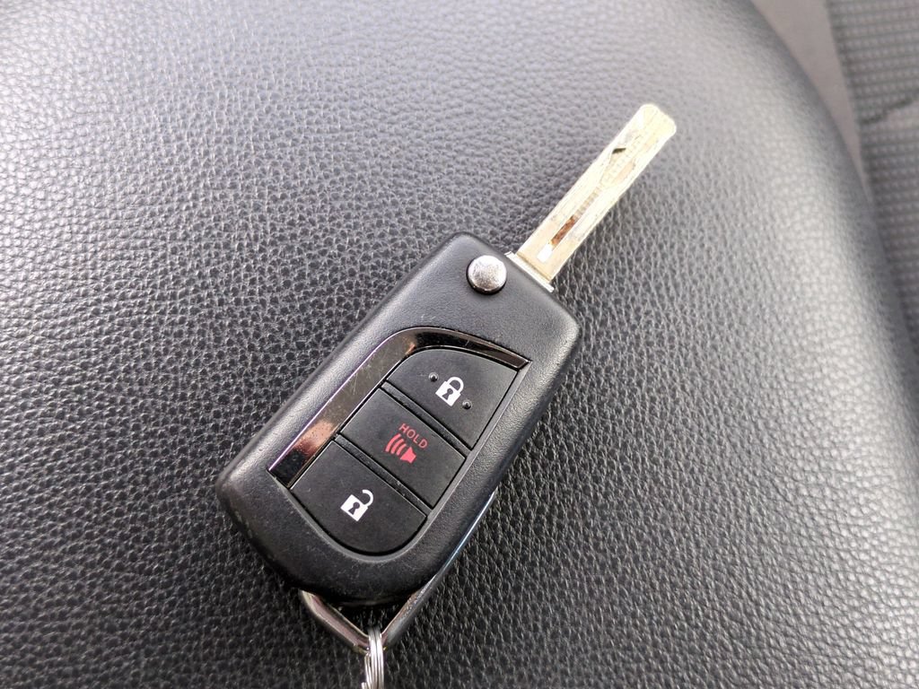 Used 2025 Toyota RAV4 LE FWD image 21