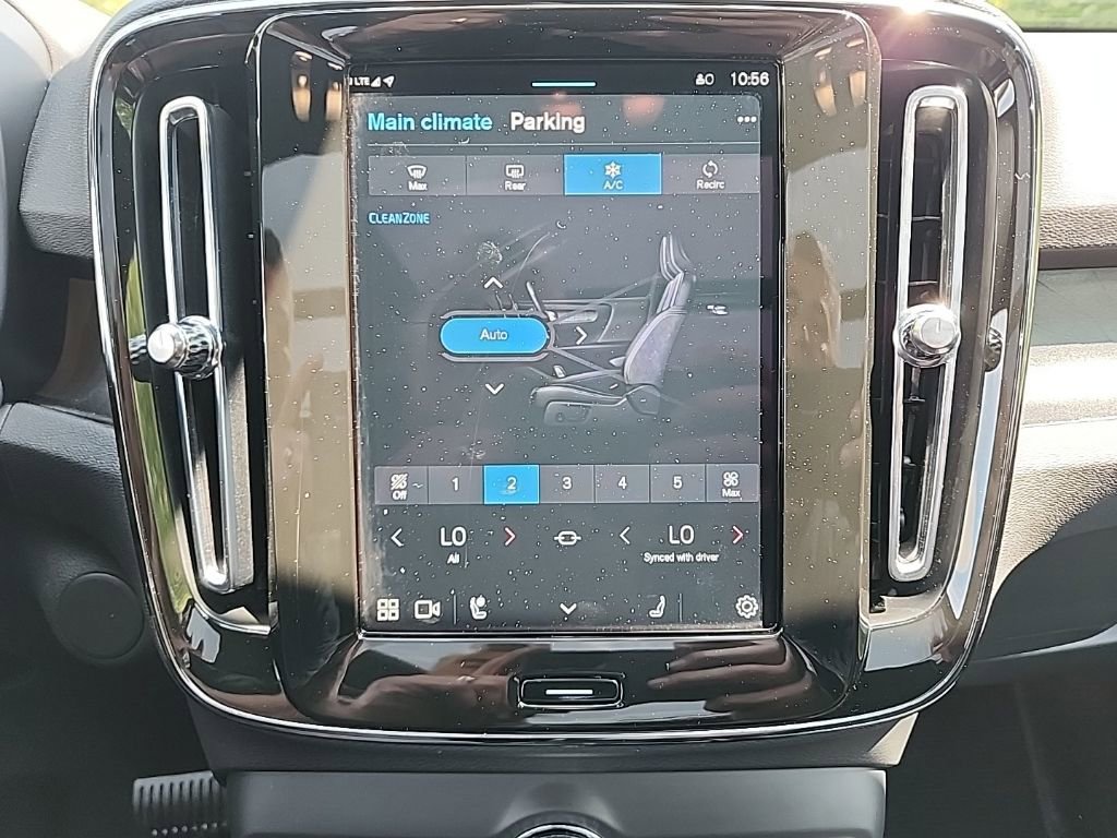 Certified 2024 Volvo XC40 Recharge Ultimate AWD/4WD image 23