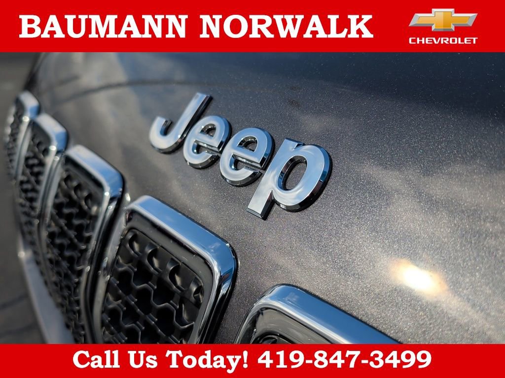 Used 2020 Jeep Cherokee Latitude Plus w/ Cold Weather Group image 9