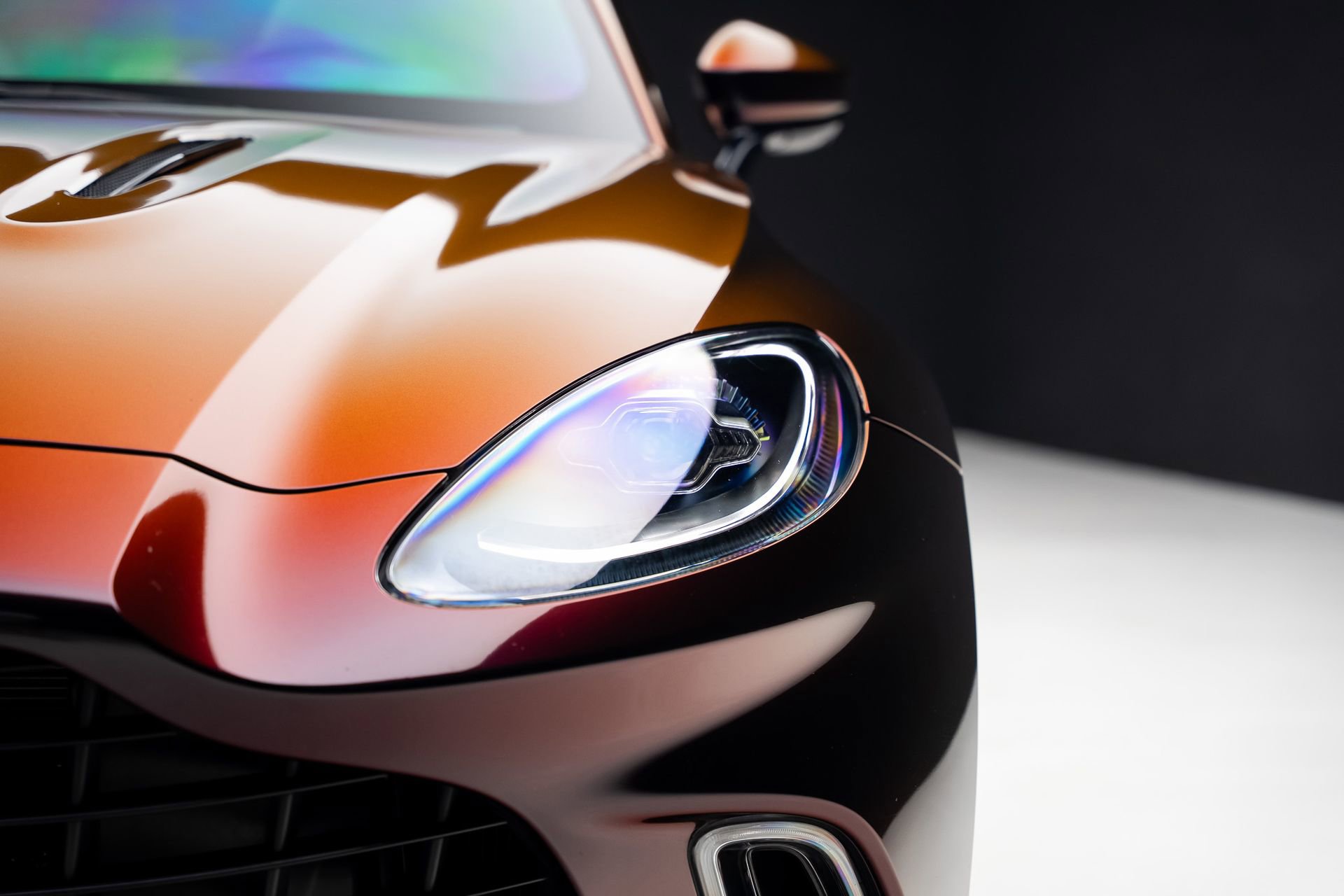 Used 2023 Aston Martin DBX AWD/4WD image 10