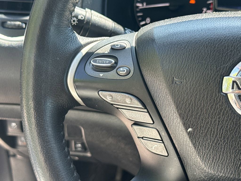 Used 2020 Nissan Pathfinder SL image 34