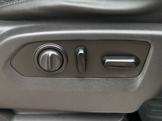 Used 2019 GMC Sierra 1500 SLT RWD image 30