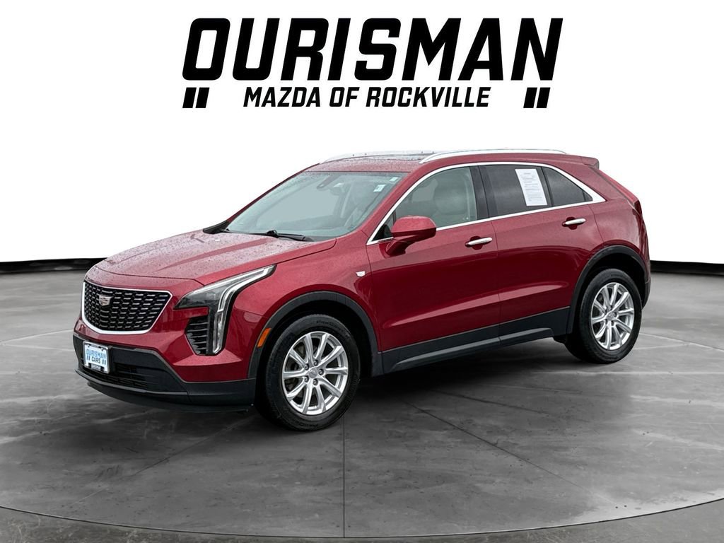 Used 2019 Cadillac XT4 Luxury w/ Cold Weather Package image 2