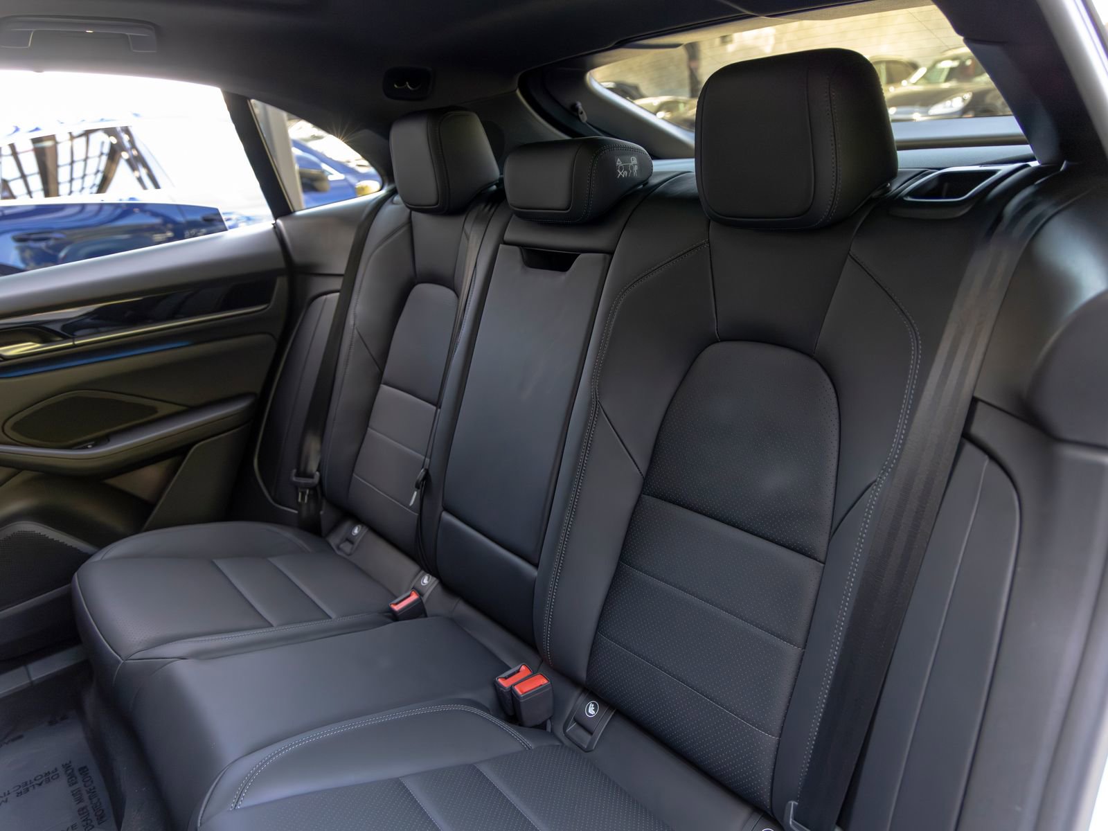 New 2025 Porsche Macan Electric RWD image 44