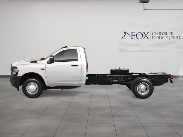 New 2024 RAM 3500 Tradesman image 3
