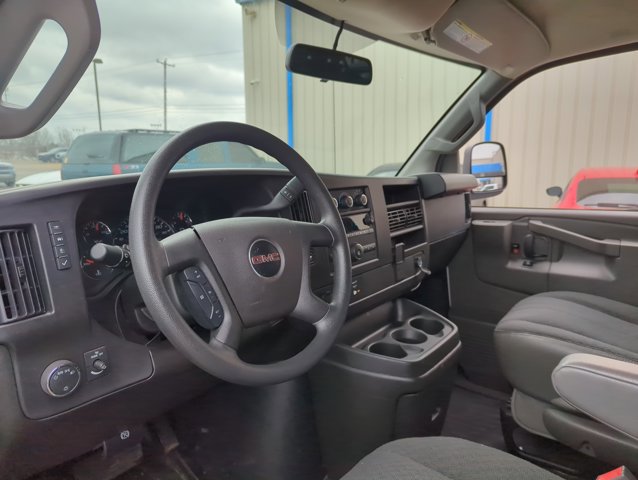 Used 2024 GMC Savana 2500 w/ Driver Convenience Package image 9