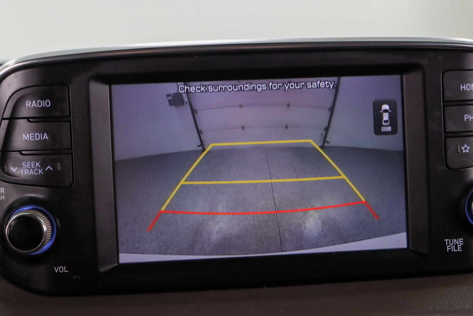 Used 2020 Hyundai Santa Fe SEL w/ Convenience Package image 18