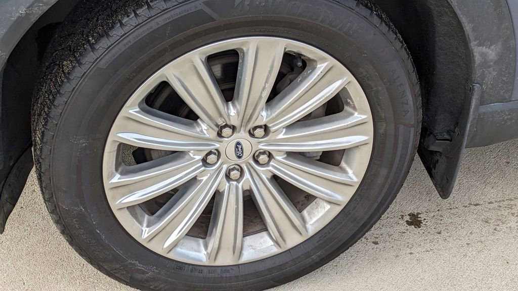 Certified 2021 Ford Explorer Limited image 10