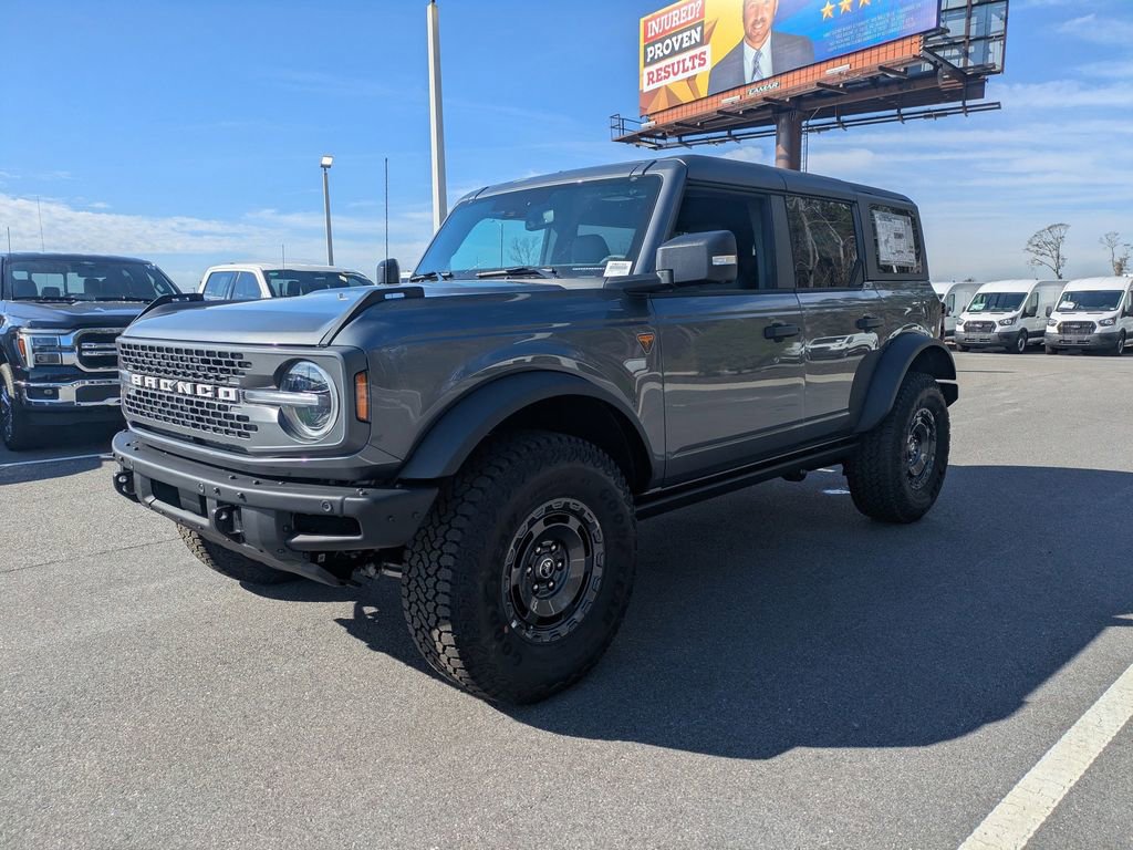 New 2025 Ford Bronco Badlands image 8