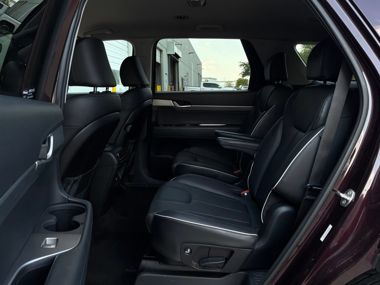 Used 2025 Hyundai Palisade SEL FWD image 12