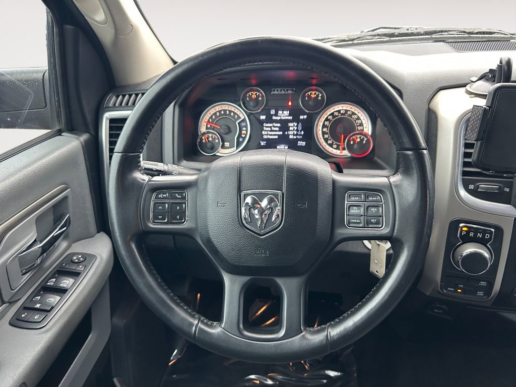 Used 2016 RAM 1500 Classic SLT w/ SLT Plus D￩cor Group image 14