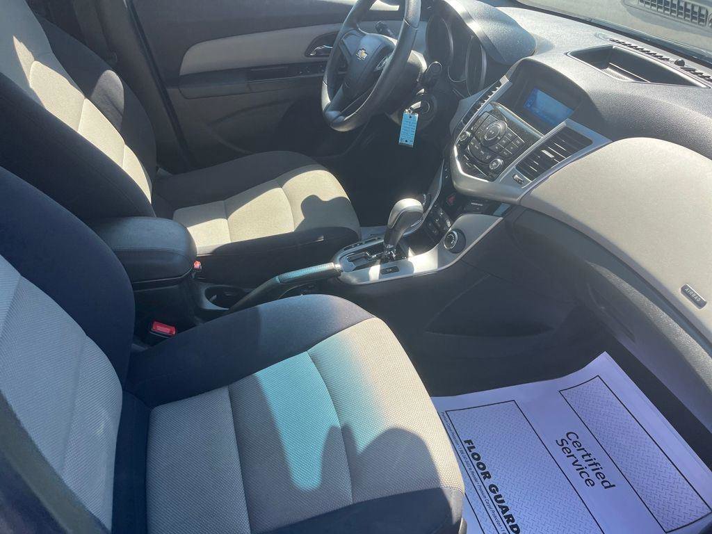 Used 2014 Chevrolet Cruze LS FWD image 26