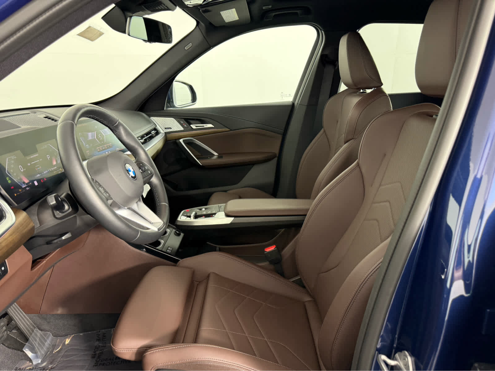 Certified 2025 BMW X1 xDrive28i w/ Premium Package AWD/4WD image 9