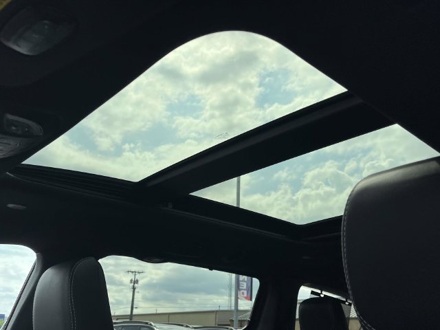 New 2027 Chrysler Pacifica Limited AWD/4WD image 11