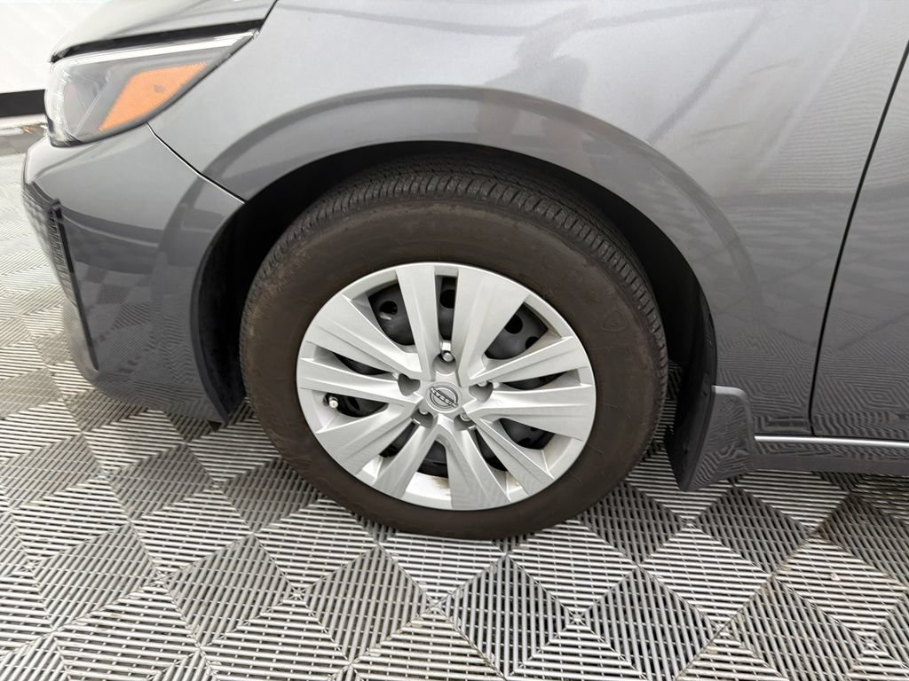 Used 2025 Nissan Sentra S FWD image 11